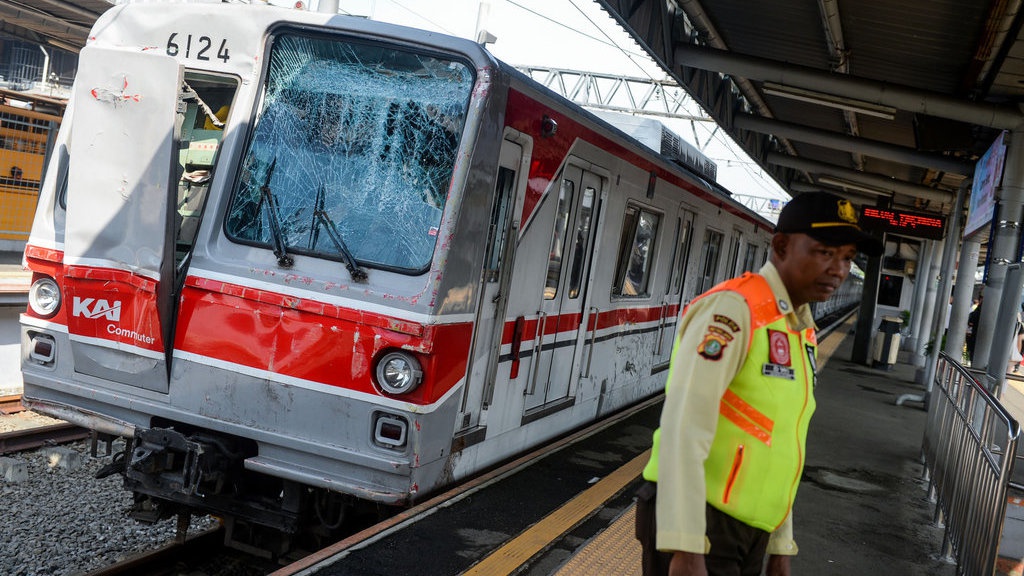 KAI Commuter Akan Rekayasa Jalur Jika Demo Buruh Tak Kondusif KAI Commuter Akan Rekayasa Jalur Jika Demo Buruh Tak Kondusif