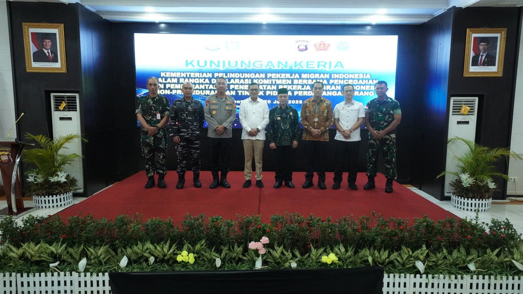 Menteri P2MI Ajak Forkopimda Kalbar Berantas TPPO & Jalur Tikus