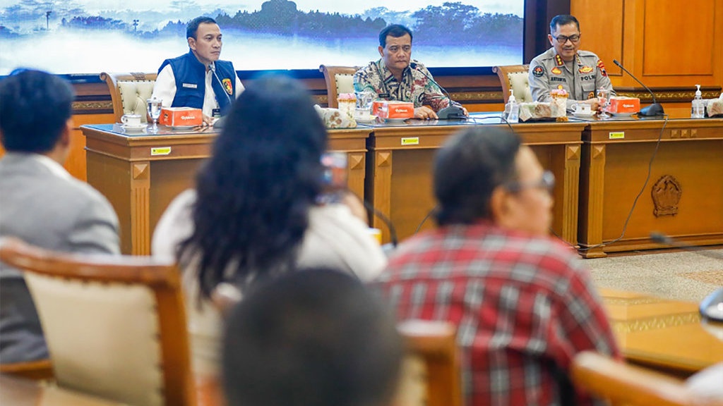 Warga Brebes Korban Sindikat TPPO Mengadu ke Ahmad Luthfi