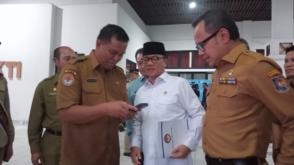 Yandri Minta Kepala Daerah Jaga Desa Agar Tak Seperti Jepang