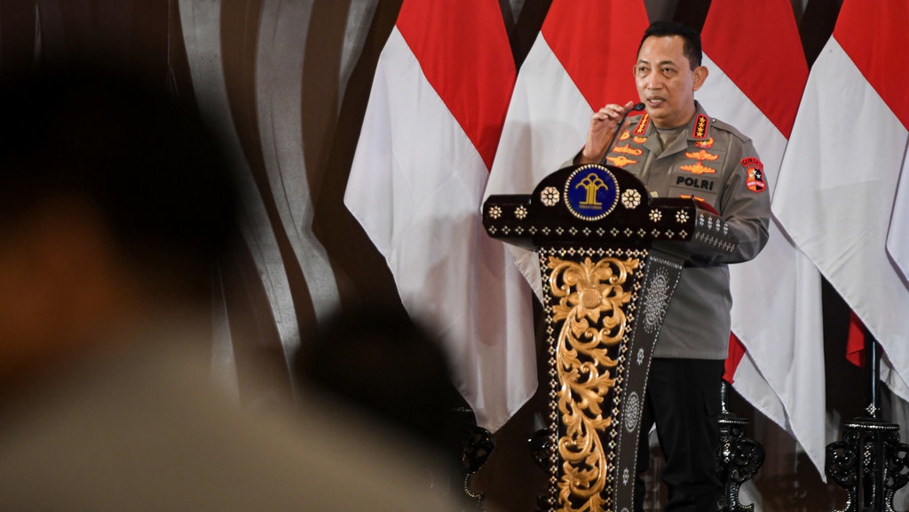 Kapolri Ingatkan Jajarannya: 'Ikan Busuk Mulai dari Kepala' Kapolri Ingatkan Jajarannya: 'Ikan Busuk Mulai dari Kepala'