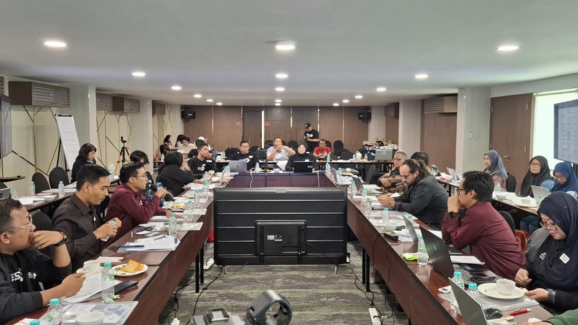 Potret Pahit Pekerja Kampus: Kompeten tapi Tak Sejahtera Potret Pahit Pekerja Kampus: Kompeten tapi Tak Sejahtera