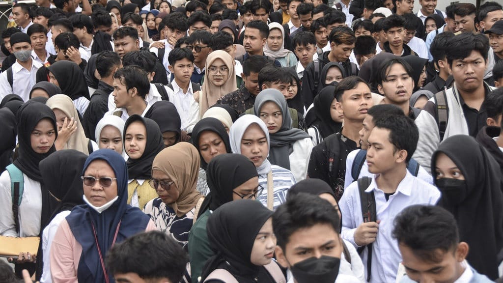 Gen Z Diminta Sesuaikan Sikap Kerja dengan Dunia Industri Gen Z Diminta Sesuaikan Sikap Kerja dengan Dunia Industri