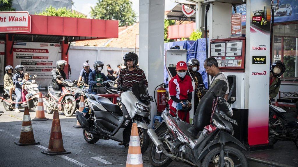 Harga BBM Awal Agustus 2025 Terpantau Turun, Cek Infonya! Harga BBM Awal Agustus 2025 Terpantau Turun, Cek Infonya!