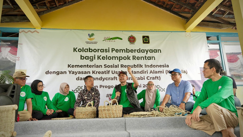 Kemensos Dorong Pemberdayaan Kerajinan di Yogyakarta Kemensos Dorong Pemberdayaan Kerajinan di Yogyakarta