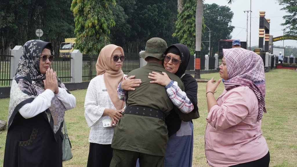 50 Pelajar Subang Lulus Pelatihan Karakter di Lanud Suryadarma 50 Pelajar Subang Lulus Pelatihan Karakter di Lanud Suryadarma