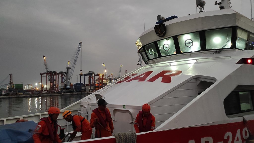 KMP Tunu Pratama Jaya Tenggelam di Bali, 4 Orang Meninggal Dunia KMP Tunu Pratama Jaya Tenggelam di Bali, 4 Orang Meninggal Dunia