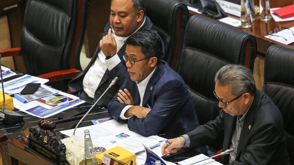 Target Penerimaan Bea & Cukai Naik Jadi 1,30% di RAPBN 2026 Target Penerimaan Bea & Cukai Naik Jadi 1,30% di RAPBN 2026