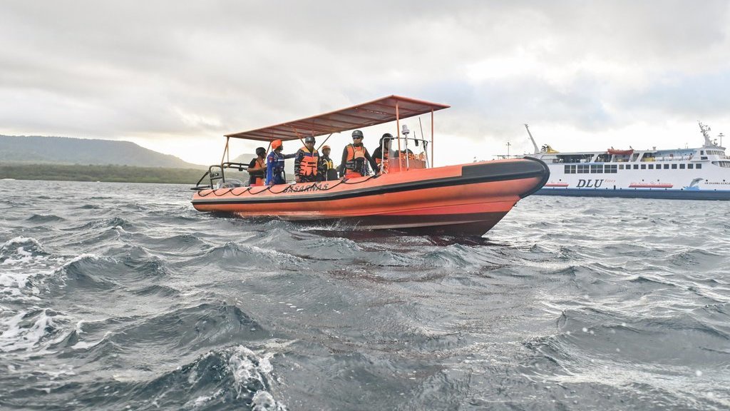 Lokasi Selat Bali, Kedalaman, & Update KMP Tunu Pratama Jaya Lokasi Selat Bali, Kedalaman, & Update KMP Tunu Pratama Jaya