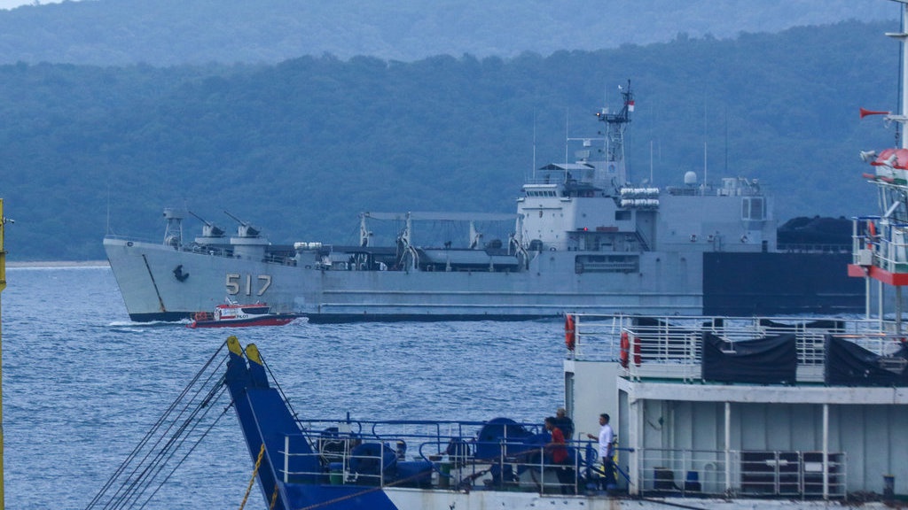 Menhub Janji Pencarian Korban KMP Tunu Pratama Jaya Ditingkatkan Menhub Janji Pencarian Korban KMP Tunu Pratama Jaya Ditingkatkan