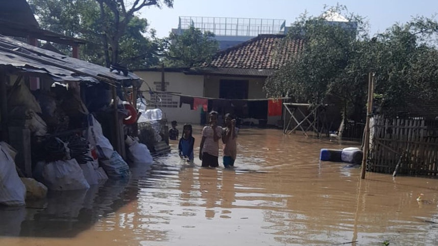 2.275 Warga Teluknaga Terdampak Banjir Luapan Sungai Cisadane 2.275 Warga Teluknaga Terdampak Banjir Luapan Sungai Cisadane