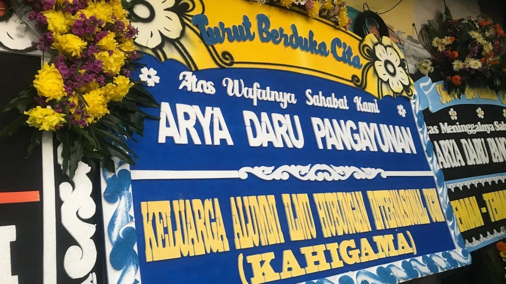 DPR Desak Pemerintah dan Polisi Ekshumasi Jenazah Arya Daru DPR Desak Pemerintah dan Polisi Ekshumasi Jenazah Arya Daru