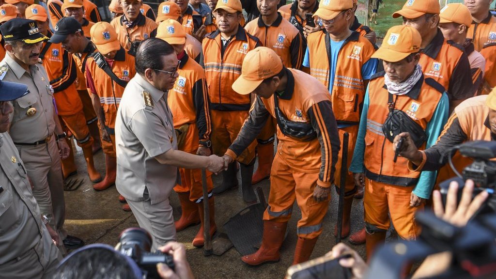 Atasi Banjir Jakarta, Perlu Sinergi Lintas Daerah Atasi Banjir Jakarta, Perlu Sinergi Lintas Daerah