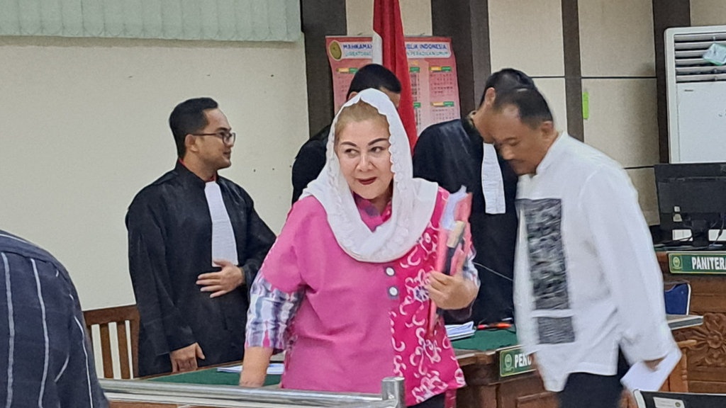 Rezim Mbak Ita: Pejabat yang Vokal Dimutasi, Diganti Kerabat Rezim Mbak Ita: Pejabat yang Vokal Dimutasi, Diganti Kerabat