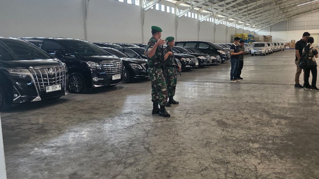 Kejagung Sita 72 Mobil Terkait Kasus Korupsi Sritex Kejagung Sita 72 Mobil Terkait Kasus Korupsi Sritex