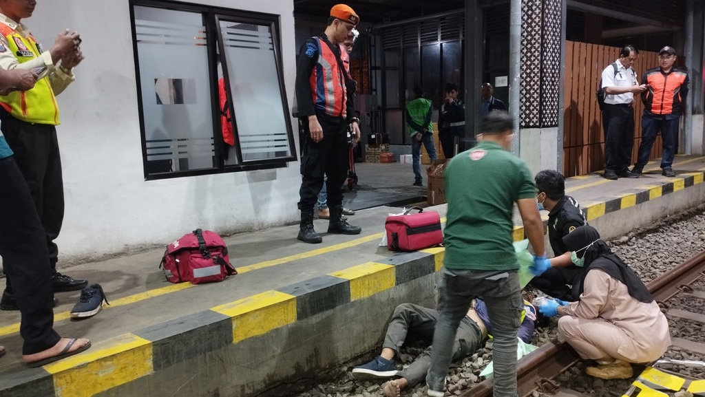 Kronologi Pria Asal Bantul Tertemper KRL Jogja-Palur Kronologi Pria Asal Bantul Tertemper KRL Jogja-Palur