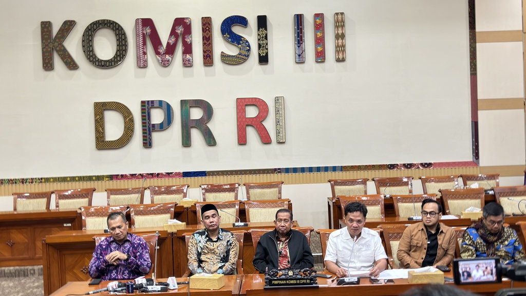 RUU KUHAP dan Ilusi Keterlibatan Publik RUU KUHAP dan Ilusi Keterlibatan Publik