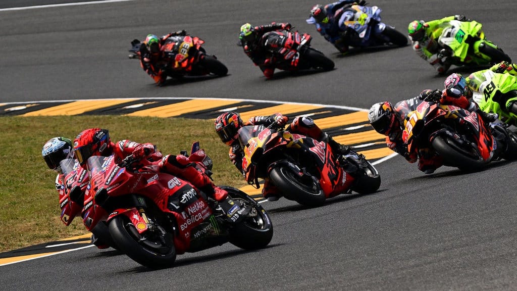 Live Streaming Sprint Race MotoGP Valencia 2025 & Jam Tayang TV Live Streaming Sprint Race MotoGP Valencia 2025 & Jam Tayang TV