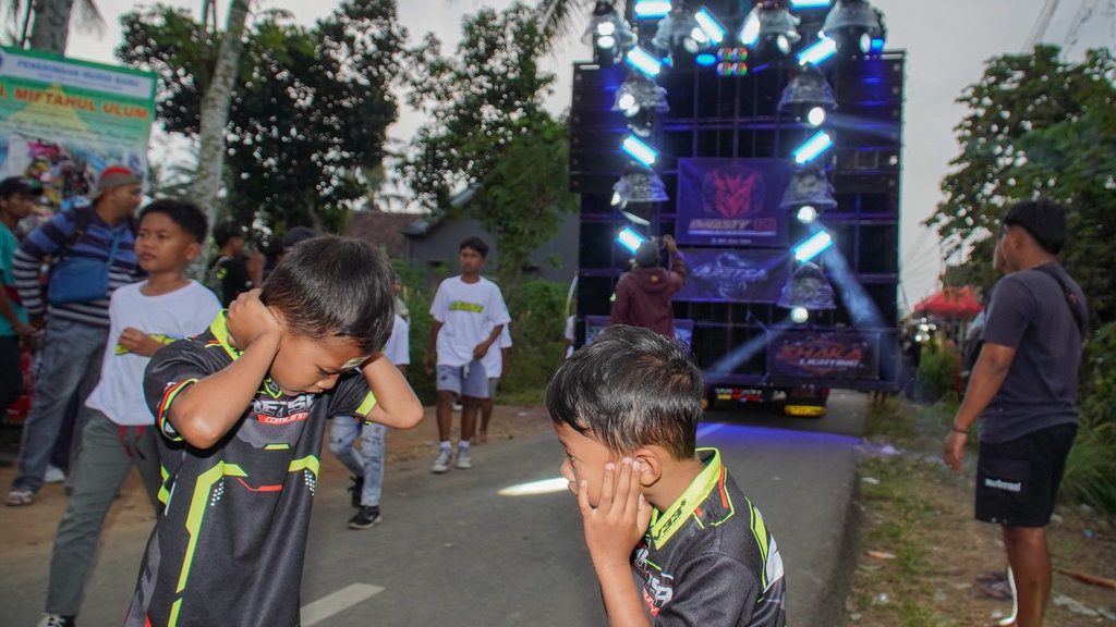 Di Balik Ramai Sound Horeg, Risiko Masalah Pendengaran Mengintai Di Balik Ramai Sound Horeg, Risiko Masalah Pendengaran Mengintai