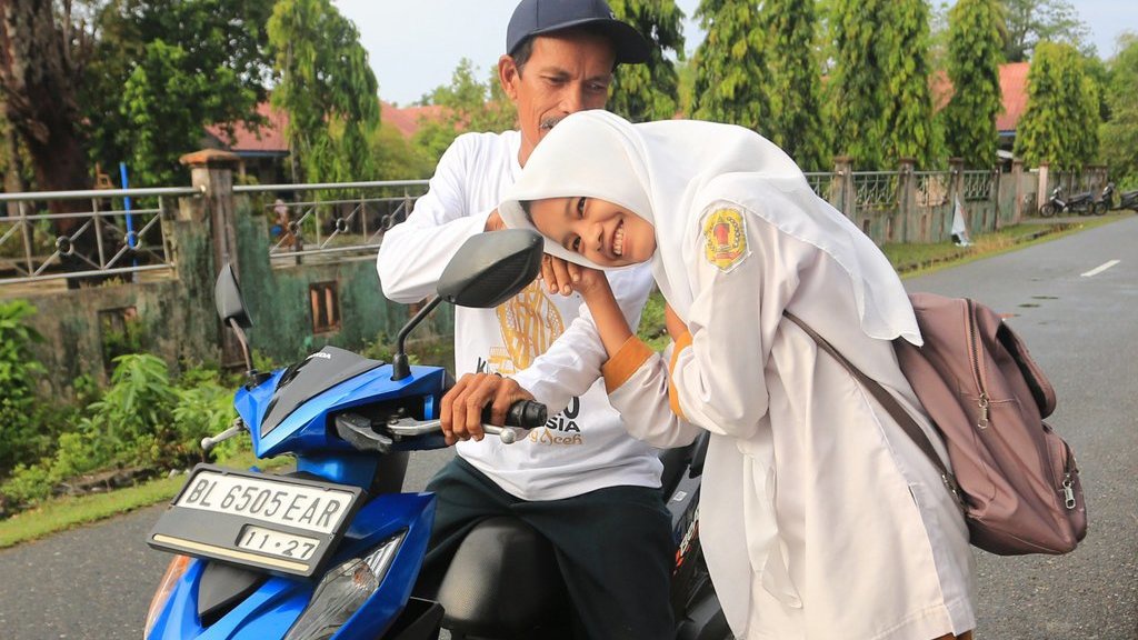 Antar Anak Sekolah Bukan Akhir Tanggung Jawab Ayah Antar Anak Sekolah Bukan Akhir Tanggung Jawab Ayah