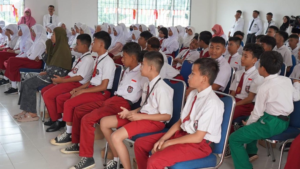 Sekolah Rakyat Resmi Beroperasi dengan Pendekatan Empati Sekolah Rakyat Resmi Beroperasi dengan Pendekatan Empati