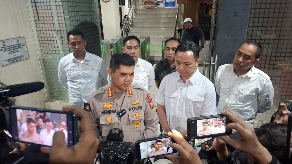 Polda Jawa Barat Bongkar Sindikat Perdagangan Bayi ke Singapura Polda Jawa Barat Bongkar Sindikat Perdagangan Bayi ke Singapura