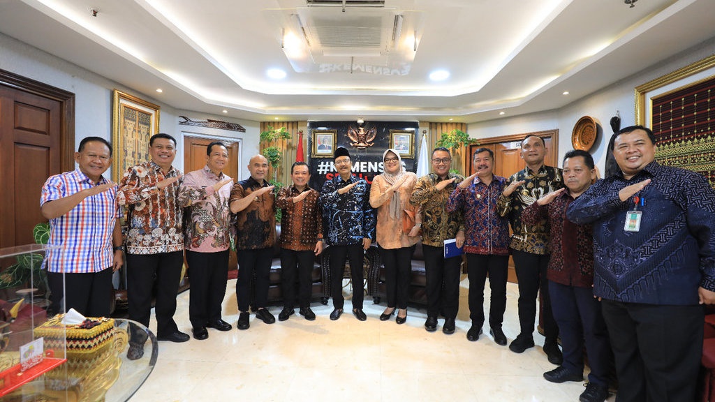 Gubernur Jambi Ingin Dirikan Sekolah Rakyat