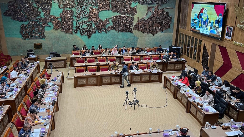 Pimpinan Komisi X DPR Kritisi Pelibatan TNI-Polri dalam MPLS