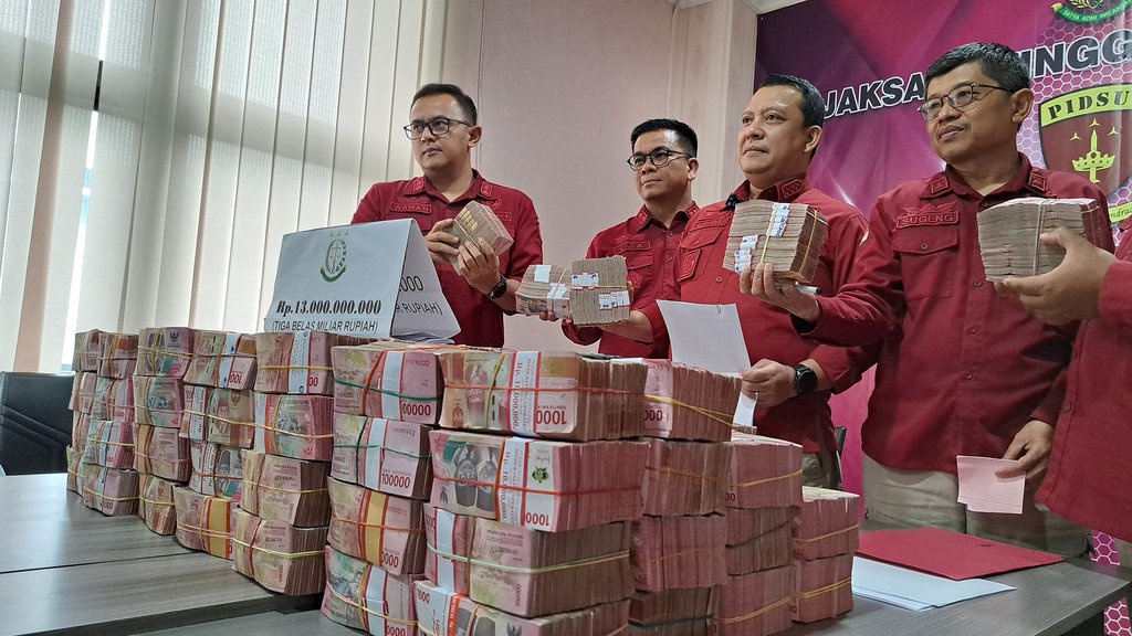 Uang Korupsi BUMD Cilacap Dipakai untuk Beli Pabrik Beras Rp50 M Uang Korupsi BUMD Cilacap Dipakai untuk Beli Pabrik Beras Rp50 M