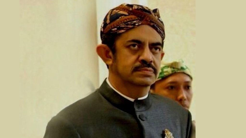 Imigrasi Cabut Paspor Tersangka Korupsi Minyak Riza Chalid Imigrasi Cabut Paspor Tersangka Korupsi Minyak Riza Chalid