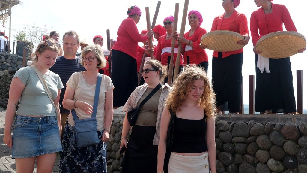 BPS Catat Jumlah Wisman Naik 1,42 Juta Orang pada Juni 2025 BPS Catat Jumlah Wisman Naik 1,42 Juta Orang pada Juni 2025