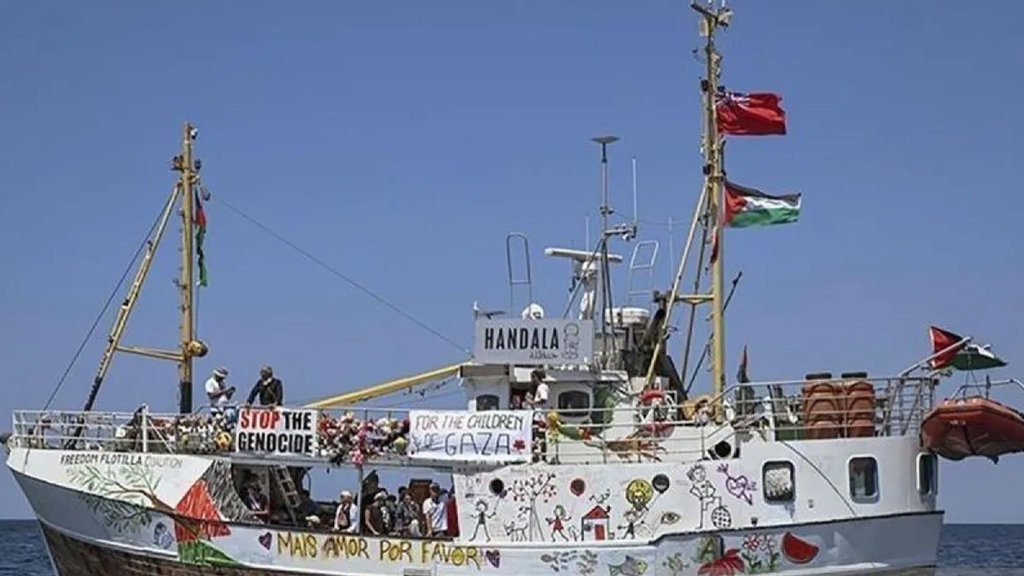 Israel Cegat Kapal Bantuan Handala saat Berlayar ke Gaza Israel Cegat Kapal Bantuan Handala saat Berlayar ke Gaza