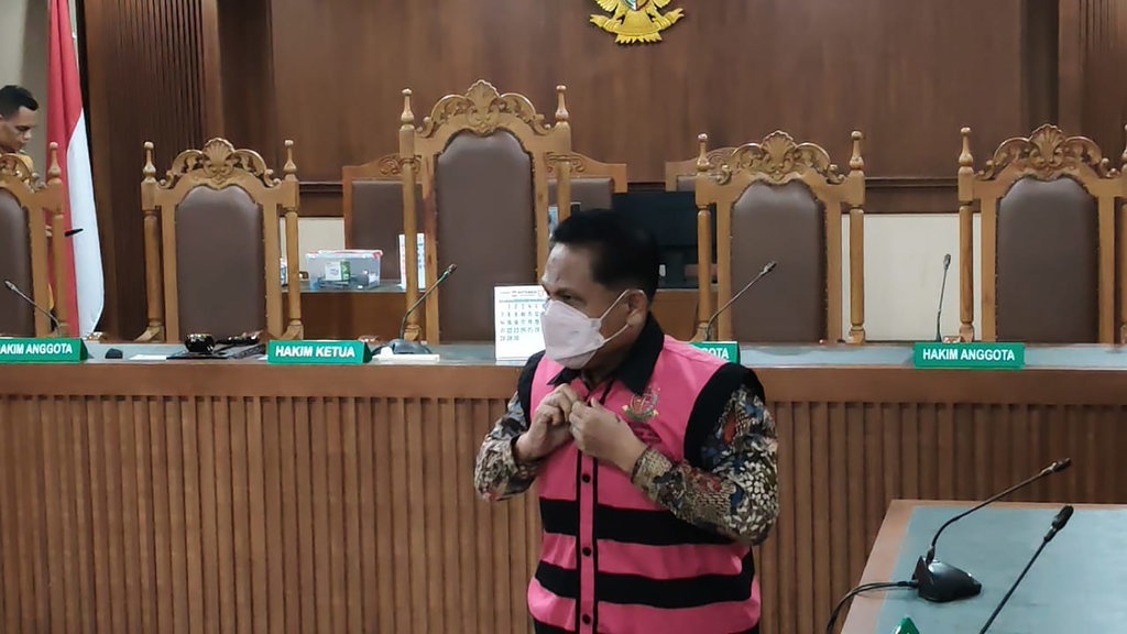 Eks Ketua PN Surabaya Rudi Suparmono Dituntut 7 Tahun Penjara