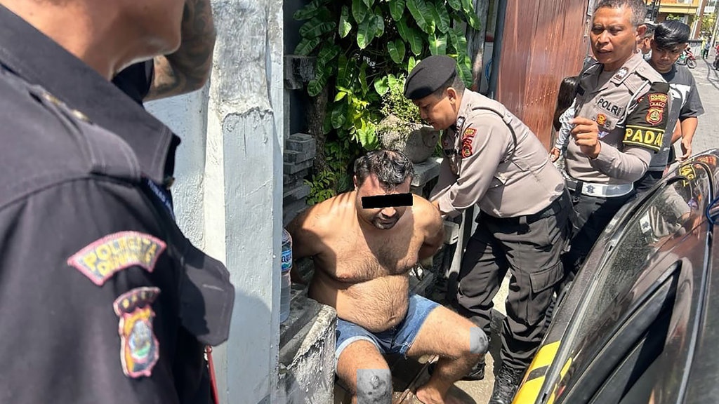 WN Azerbaijan Rampok Rp191 Juta dari Money Changer di Bali WN Azerbaijan Rampok Rp191 Juta dari Money Changer di Bali