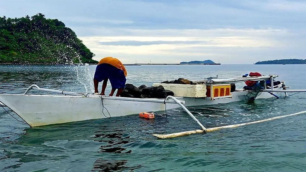 Nelayan Gorontalo Tetap Melaut di Tengah Isu Tsunami Gempa Rusia Nelayan Gorontalo Tetap Melaut di Tengah Isu Tsunami Gempa Rusia