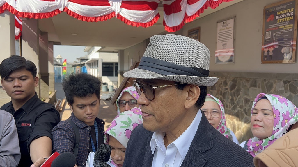 Refly Harun: Dasco Telepon Langsung Tom Lembong Infokan Abolisi Refly Harun: Dasco Telepon Langsung Tom Lembong Infokan Abolisi