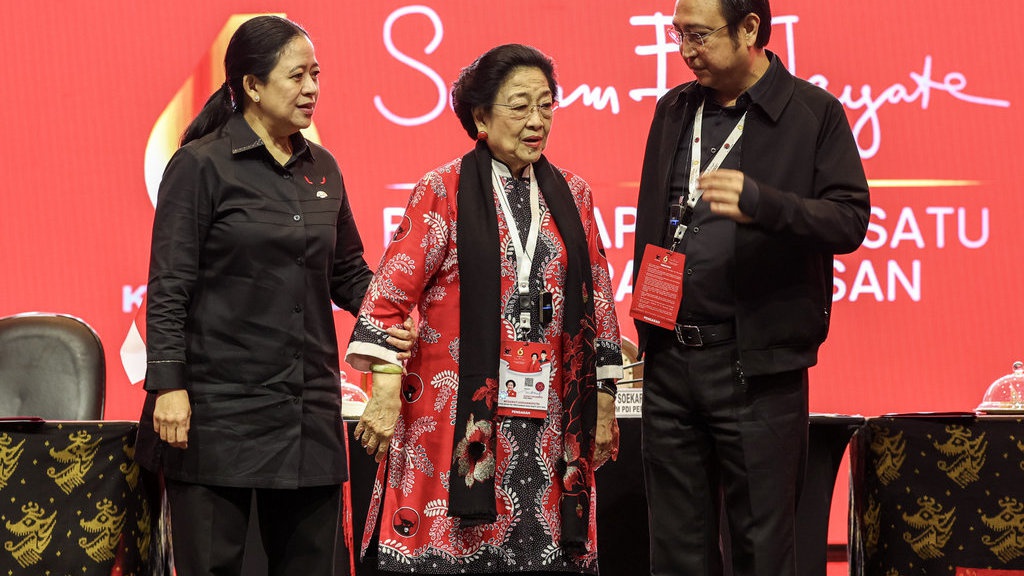 Mensesneg Pastikan Belum Ada Obrolan PDIP Mau Masuk Kabinet Mensesneg Pastikan Belum Ada Obrolan PDIP Mau Masuk Kabinet