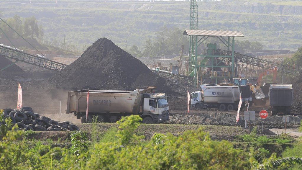 Koperasi-UMKM Urus Tambang: Awas Risiko Lingkungan & Tata Kelola Koperasi-UMKM Urus Tambang: Awas Risiko Lingkungan & Tata Kelola