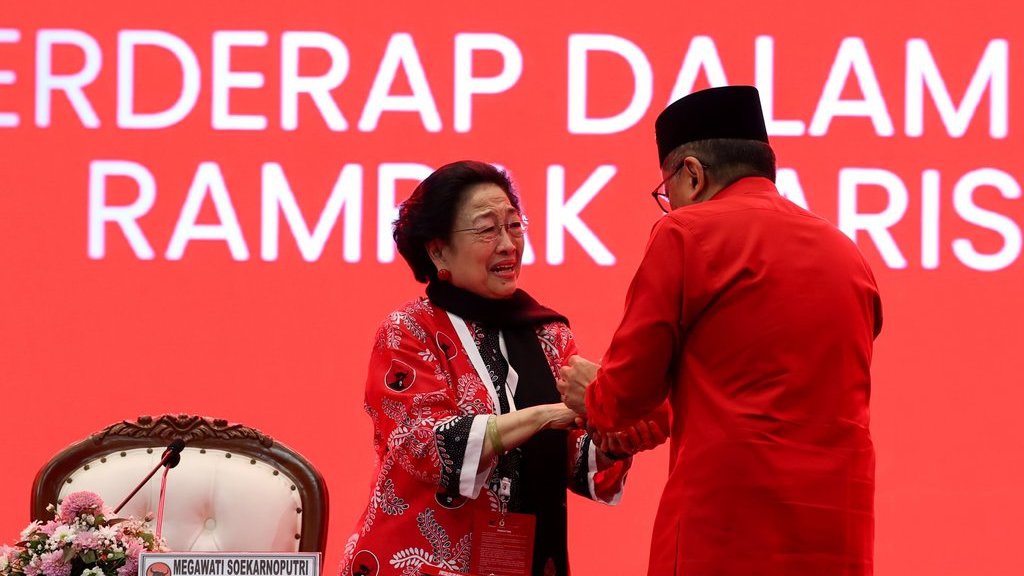 Megawati Curhat Sebut Nama Hasto Setiap Berdoa dan Zikir