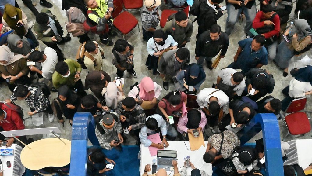 Data BPS Dinilai Janggal, Tambahan Angkatan Kerja Turun Drastis Data BPS Dinilai Janggal, Tambahan Angkatan Kerja Turun Drastis