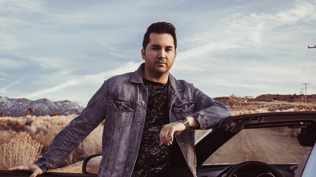 11 Rekomendasi Merk Jaket Jeans Pria Terbaik dan Kekinian