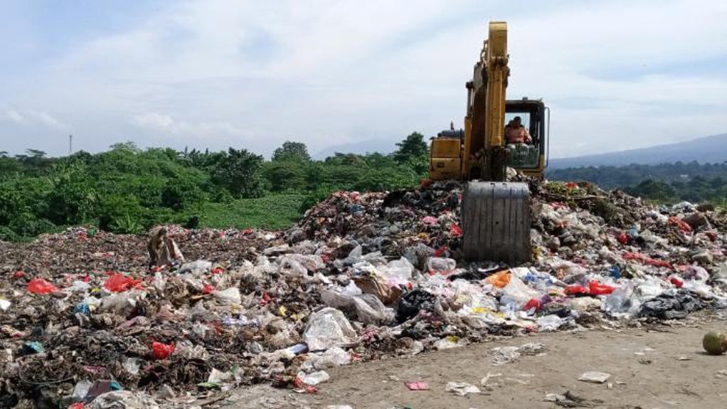 Tangsel Buang Sampah, Pandeglang yang Kena Masalah? Tangsel Buang Sampah, Pandeglang yang Kena Masalah?