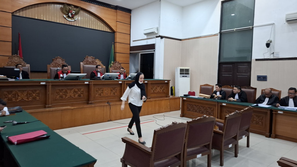 Terdakwa Judol Menangis di Persidangan, Singgung soal Budi Arie Terdakwa Judol Menangis di Persidangan, Singgung soal Budi Arie