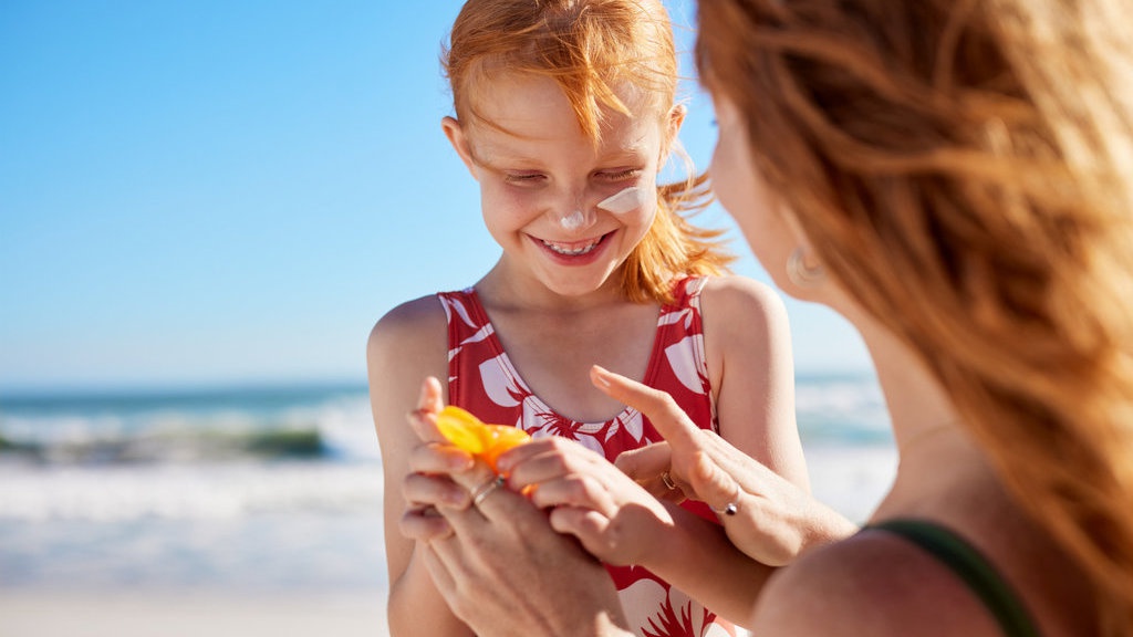 7 Rekomendasi Sunscreen untuk Anak 10 Tahun, Bahan Aman & Lembut 7 Rekomendasi Sunscreen untuk Anak 10 Tahun, Bahan Aman & Lembut