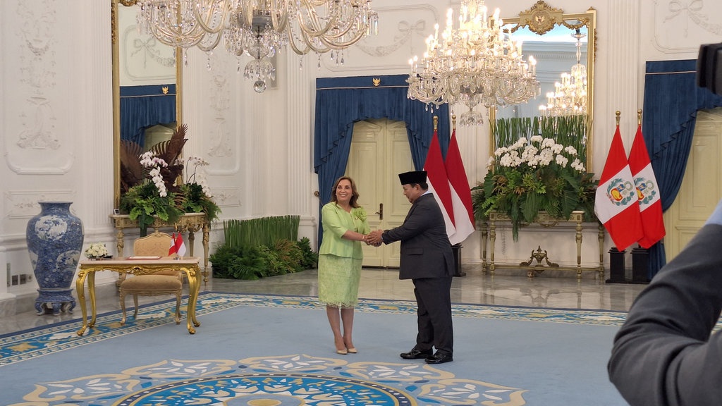 Prabowo Beri Penghargaan ke Presiden Peru Dina Boluarte