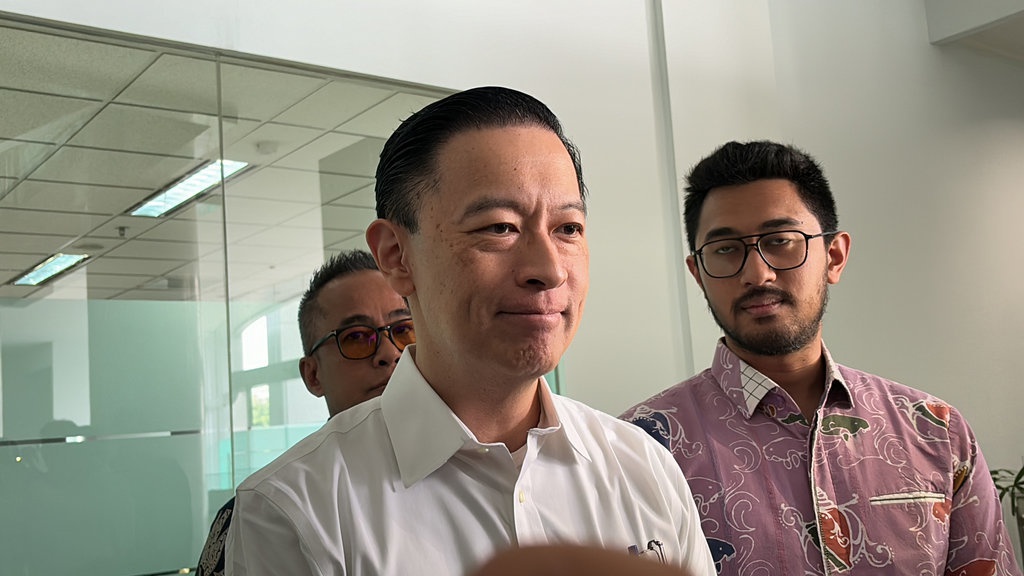 Tom Lembong Penuhi Panggilan KY terkait Vonis 4,5 Tahun Penjara Tom Lembong Penuhi Panggilan KY terkait Vonis 4,5 Tahun Penjara