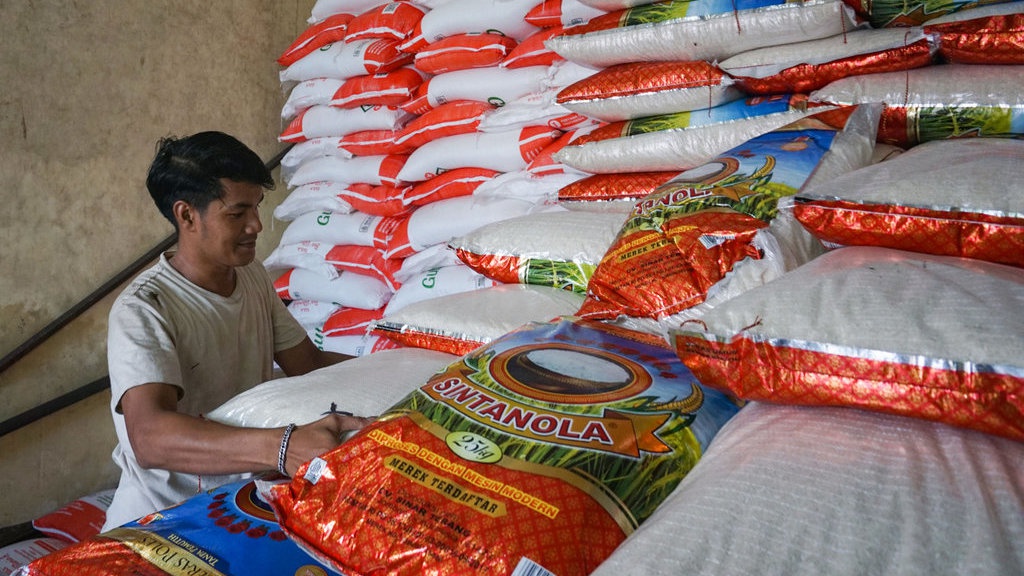 Bapanas Resmi Naikkan Harga Eceran Tertinggi Beras Medium