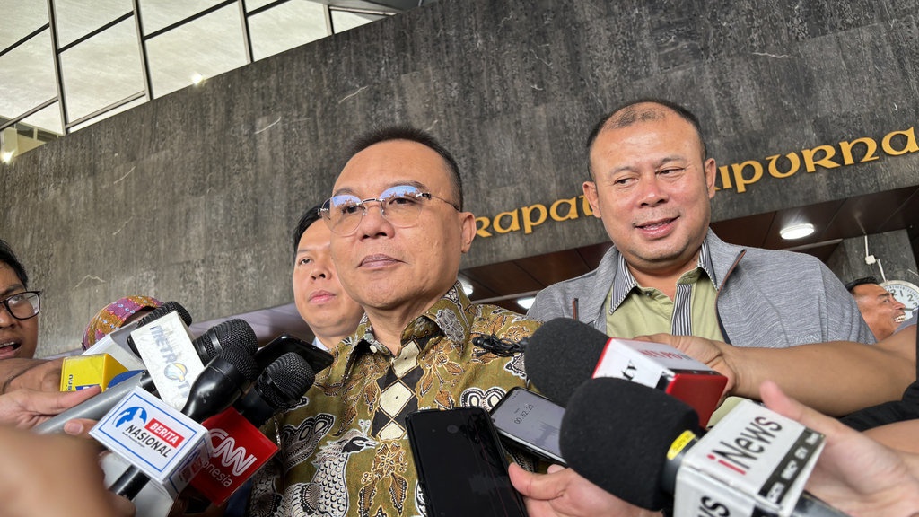 Dasco Sebut Penghapusan Tantiem Komisaris BUMN Bisa Hemat Rp18 T Dasco Sebut Penghapusan Tantiem Komisaris BUMN Bisa Hemat Rp18 T