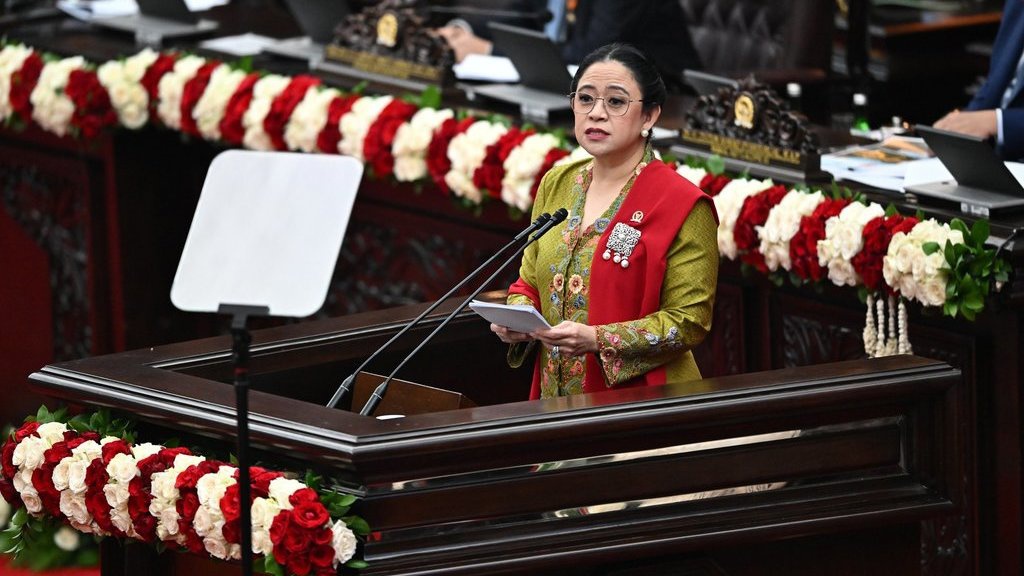 Gaji-Tunjangan DPR Berapa Kali Lipat UMR Jakarta & Kenapa Viral?