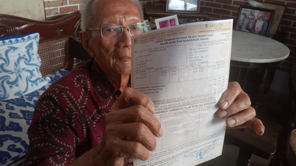 MA Tolak Permohonan Uji Materiil PBB Cirebon yang Naik 1.000% MA Tolak Permohonan Uji Materiil PBB Cirebon yang Naik 1.000%